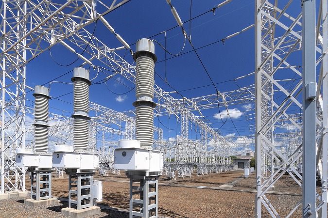 高圧電気工事の現場でスキルを磨きませんか？